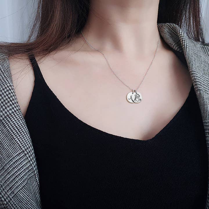 Anavia – wholesale Pendant/charm necklace – Personalized Picture Engraved Round Necklace Jewelry
