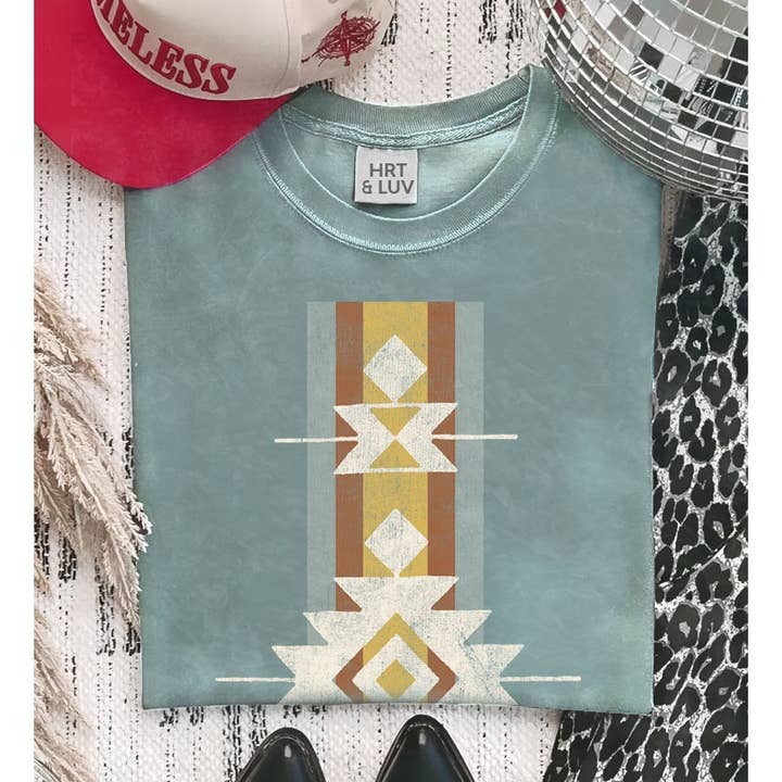 NAVAJO-INSPIRERAD MINERALGRAFISK T-SHIRT för wholesale av HRTandLUV