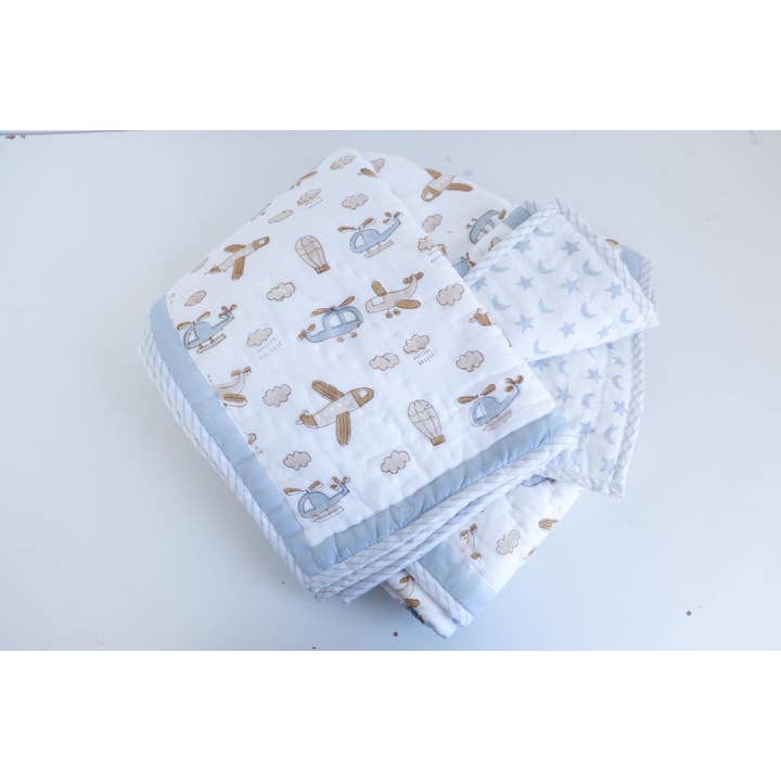 Couverture pour tout-petit en coton avec motif d'avion | Couverture de voyage et de crèche pour la vente par TerraWeaveHome