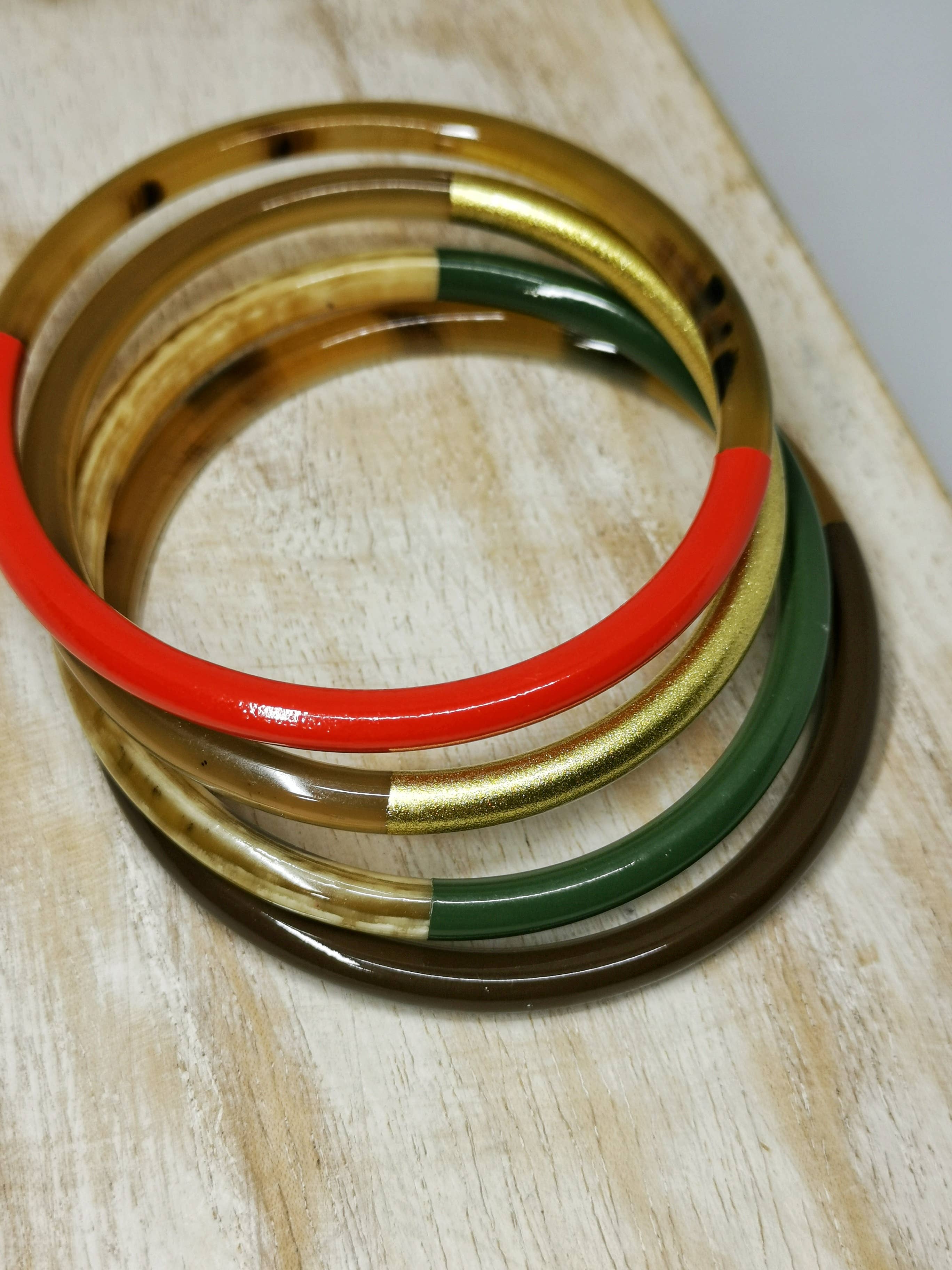 Nayda Diaries - Venta al por mayor Brazalete - Brazalete bicolor de cuerno terracota y natural2