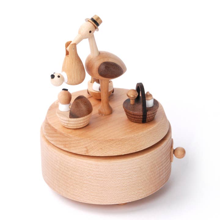 Boîte à musique en bois Baby Stork Delivery pour la vente par Music Box