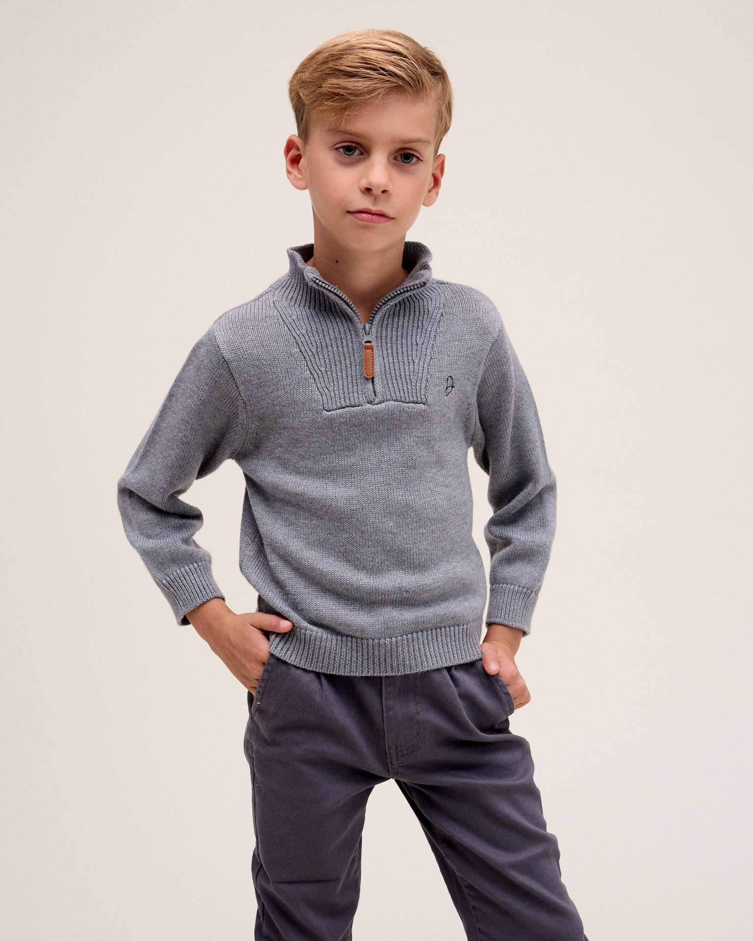 gris Pull gris pour enfant en maille à col roulé en vente sur Faire0