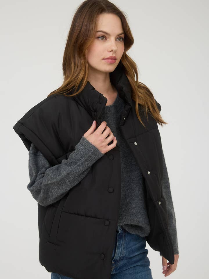 Blu Pepper - Wholesale Outerwear Vest - Women's - OVERSIZED SNAP BUTTON PUFFER VEST 2