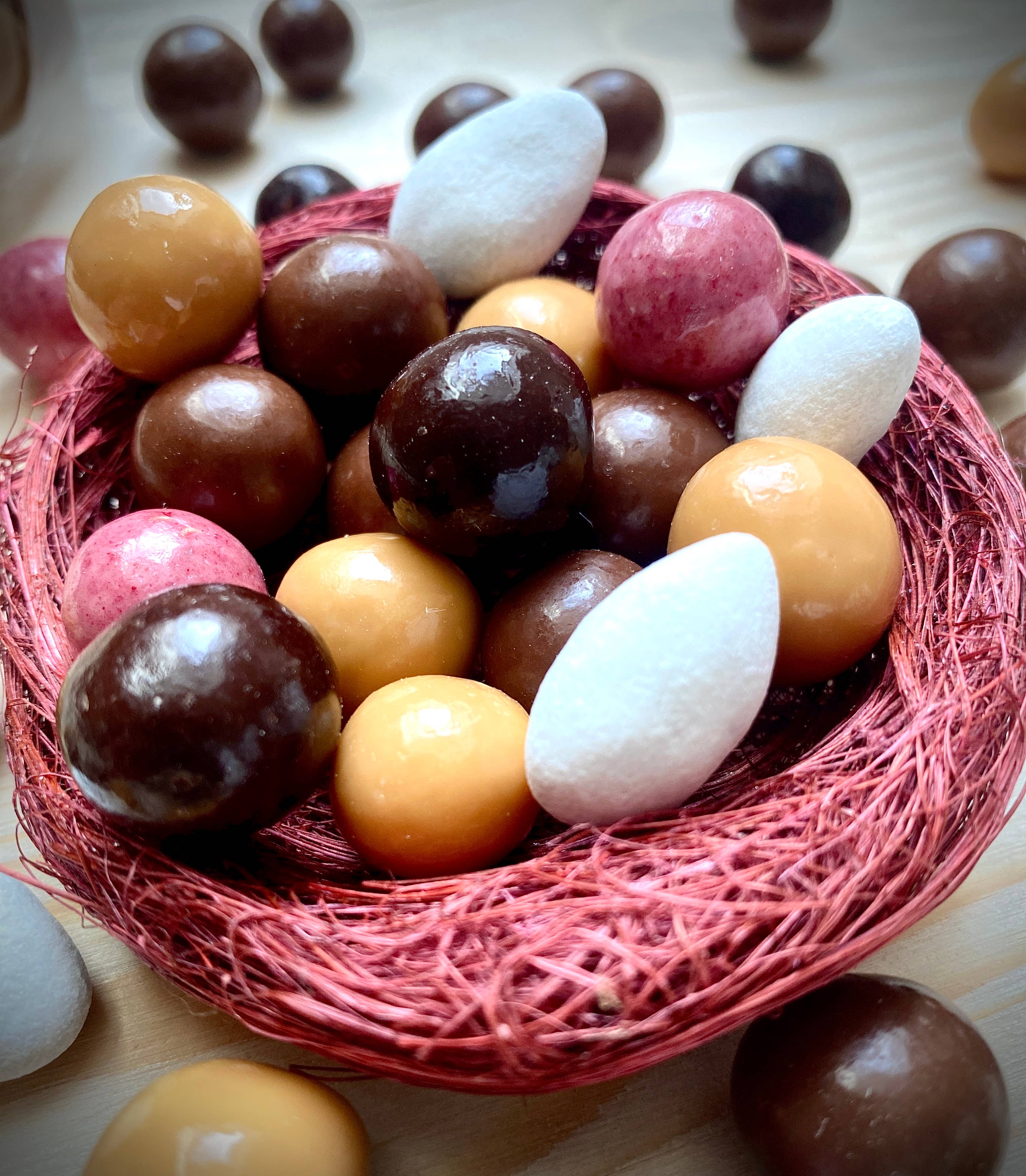 Cocoripop - Wholesale Chocolate Covered Sweets - Cute Chocolate Eggs2