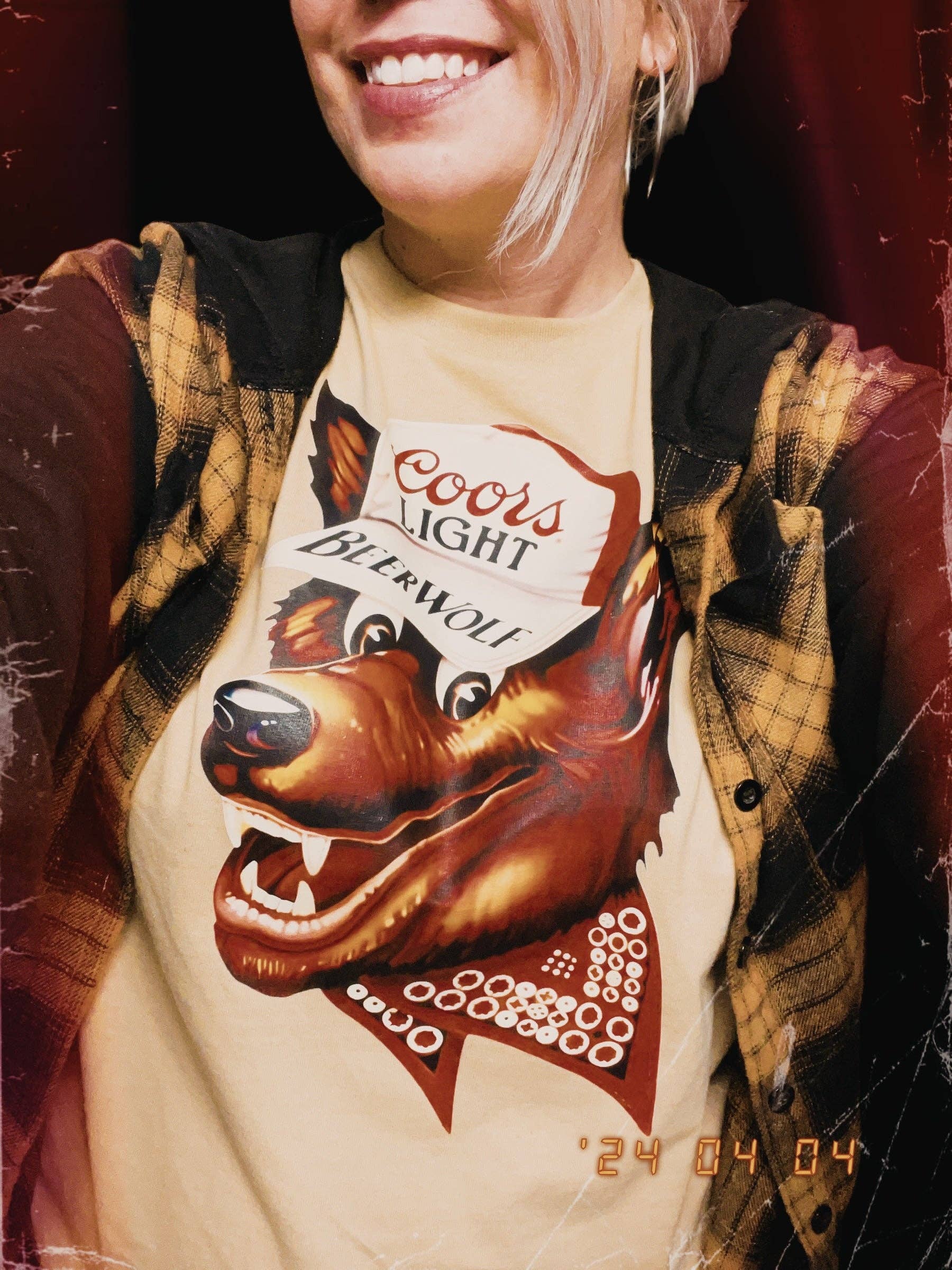 Renewed  Designs - Wholesale T-Shirt (Graphic) - Unisex - Coorslight wolf T-shirt1