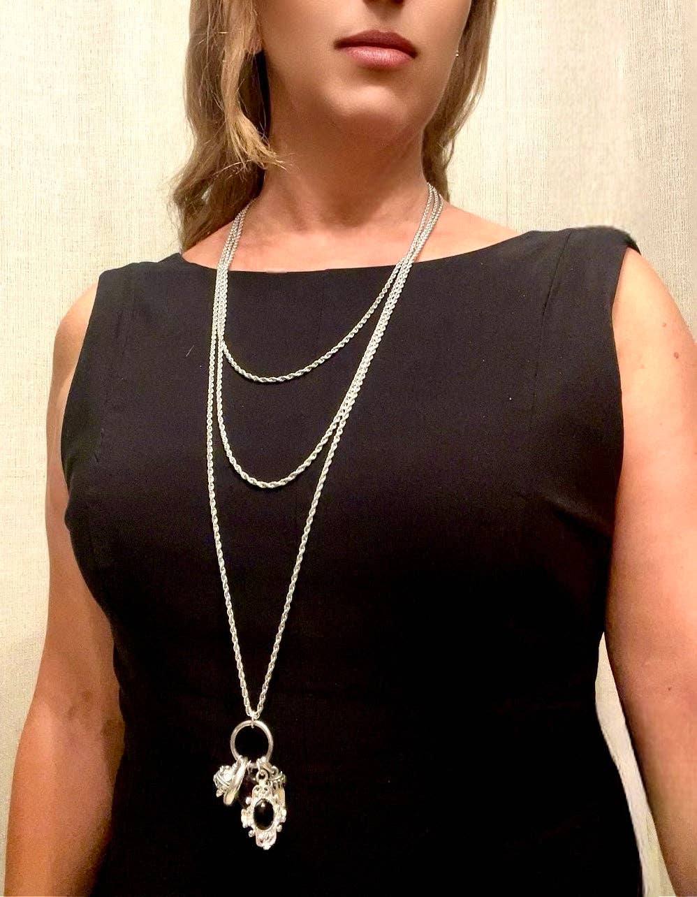 Gloria Mago - Wholesale Pendant/Charm Necklace - Trinity Drift necklace in 10µ silver charms1