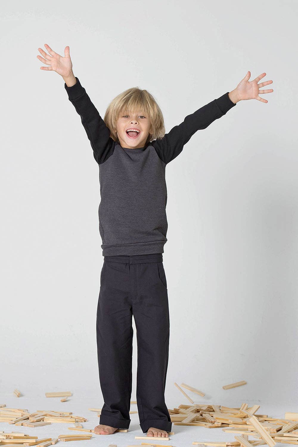 Infantium Victoria - Wholesale Pants - Kids - Black Pants with Pleated Belt3
