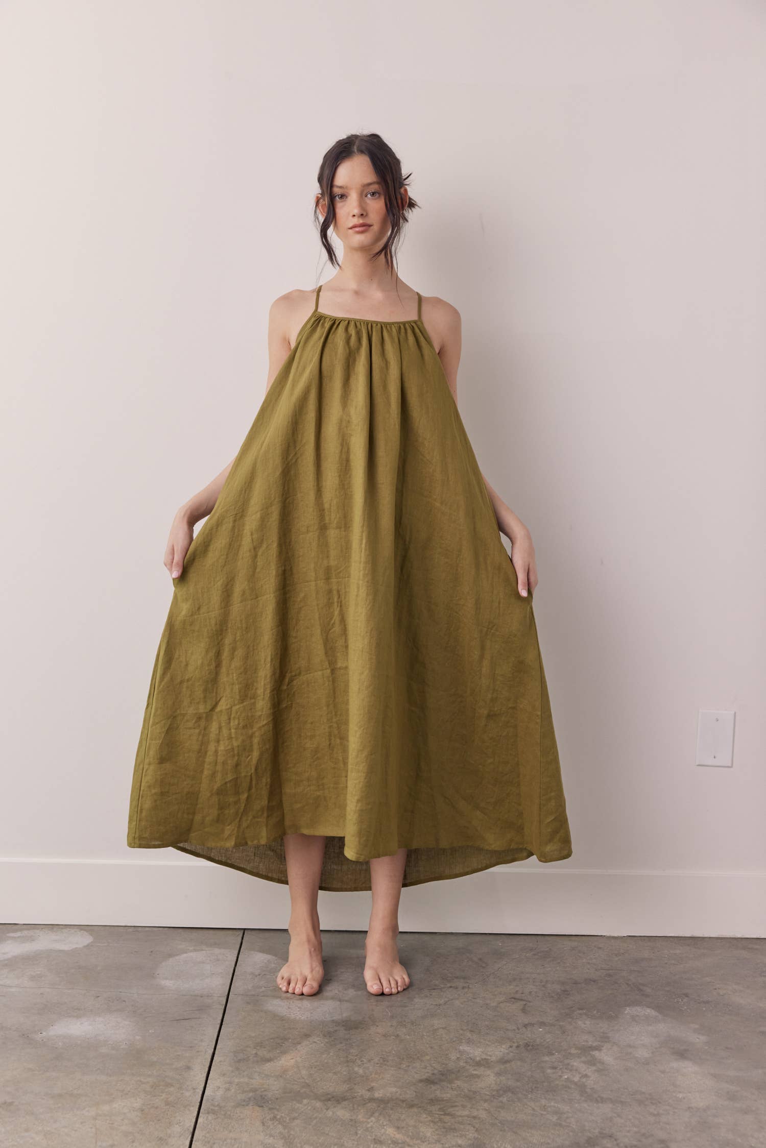 M Green Linen back tie ankle dress for wholesale on Faire1