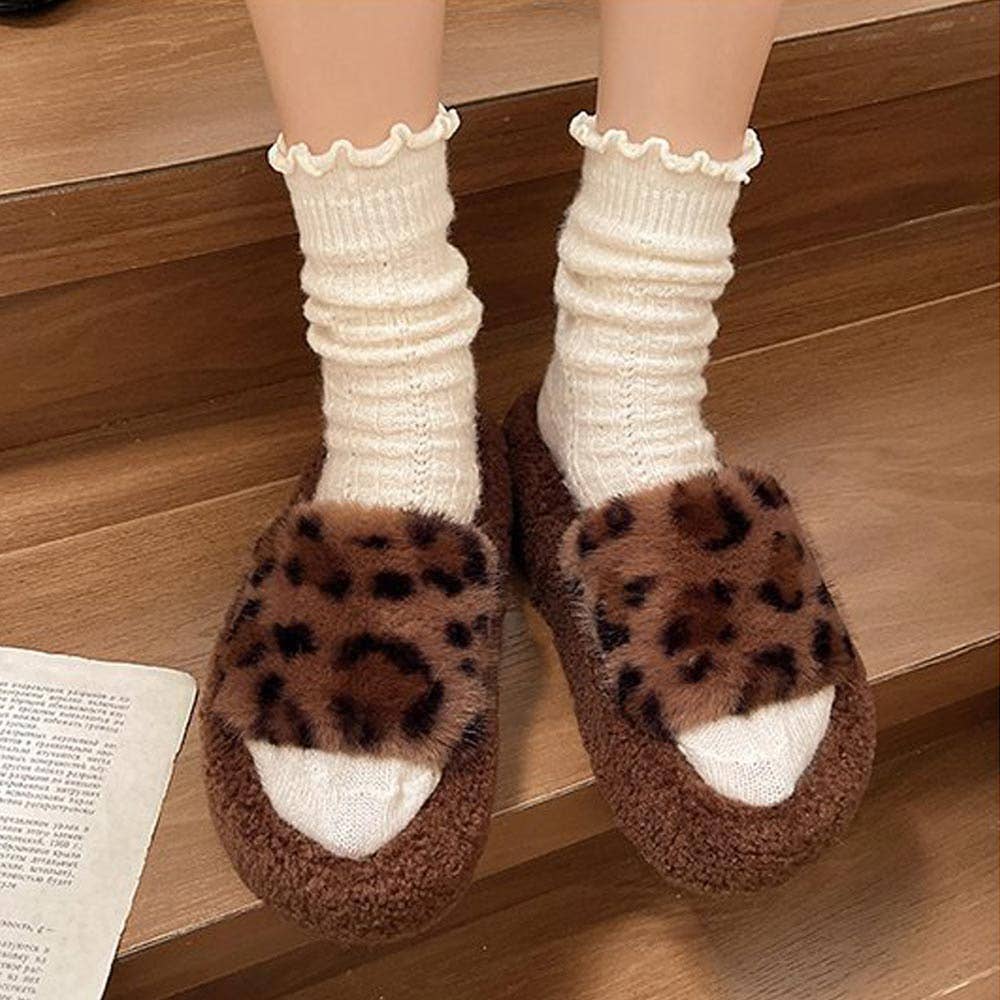 Sensibling Corp. - Wholesale Slippers - Women's - 6Pairs - Cozy Leopard Print Faux Fur Indoor Floor Slippers5