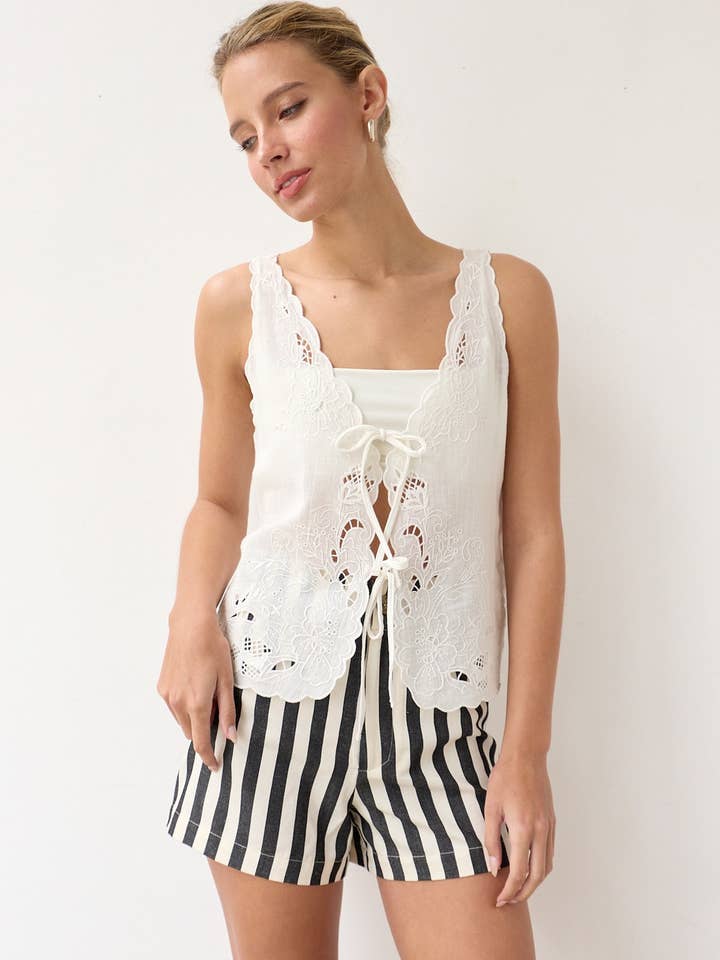 RAISONNEL - Wholesale Blouse - Women's - Embroidery Vest Blouse - RT1026