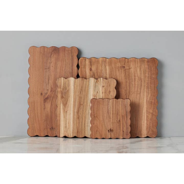 etúHOME - Wholesale Cutting Board - Scalloped Cutting Board, Medium Square