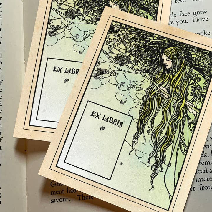 Curious Dryad, ex-libris en papier gommé pour la vente par Ebon et Noir LLC