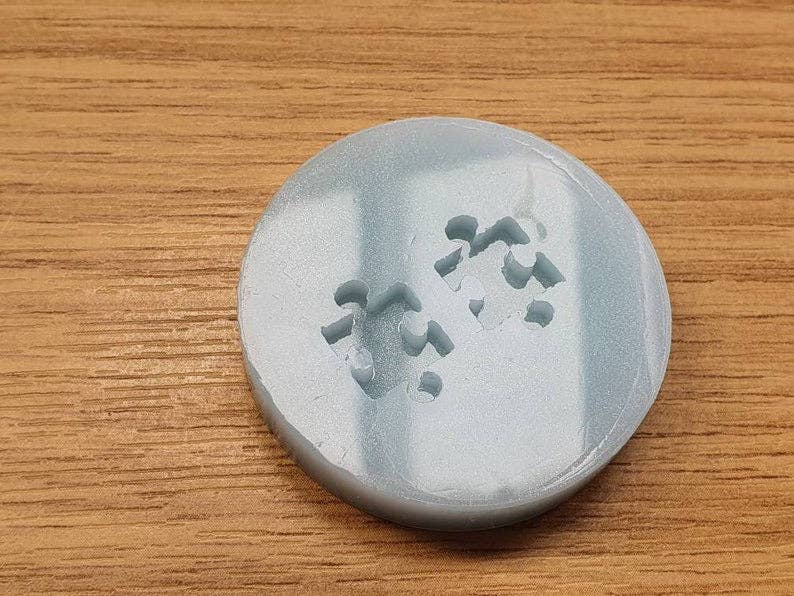 Mr Resin - Vente Matériels de bricolage - Moule en silicone pour boucles d’oreilles clous/pendentifs5