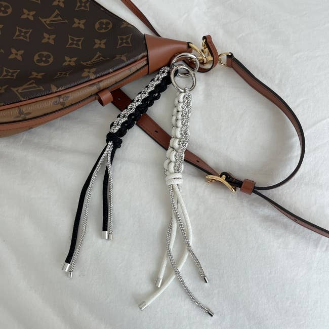 MOND HAUS - Vente Porte-clés – unisexe - Porte-clés Meow | Breloque kitsch Y2K en corde tressée éblouissante7