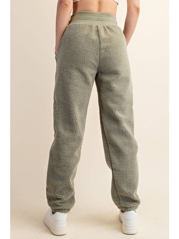 Sunday Morning - Wholesale Lounge Sweatpants/Joggers - Women's - P236337 RELAXED FIT MICRO SHERPA CARGO SWEATPANTS