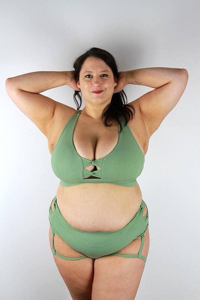 Sasha Sports Bra - Sage Green for wholesale on Faire4