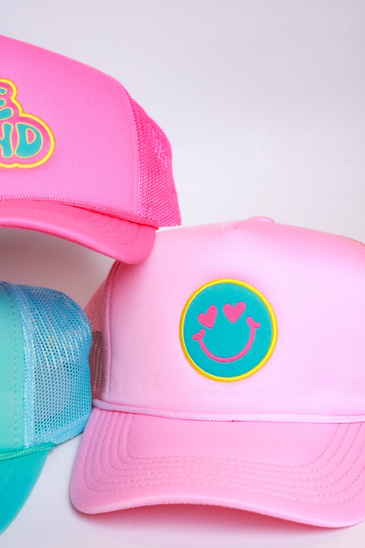 XOXO by magpies – wholesale Trucker hat – Women’s – XOXO by magpies | Bubblegum Pink Smiley Trucker1
