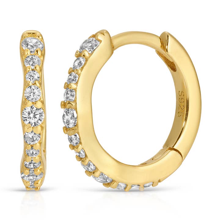 Pave Ripple Huggies per la vendita all'ingrosso da parte di JOY DRAVECKY JEWELRY