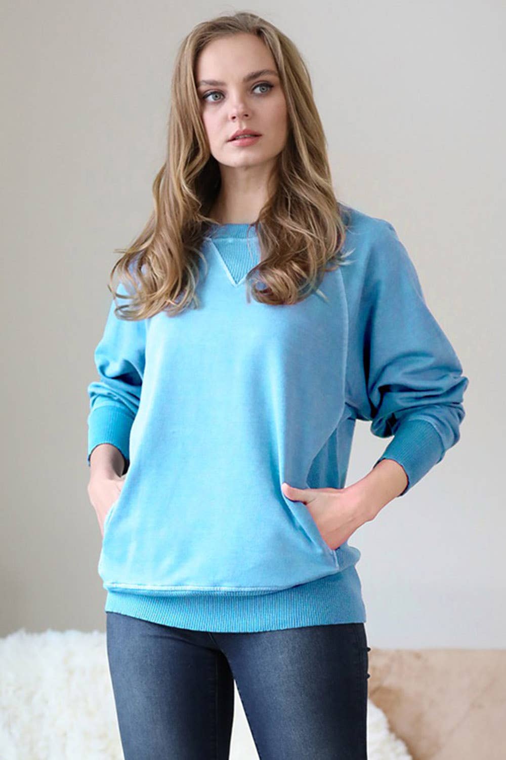 42POPS - Wholesale Sweatshirt - Women's - `.Washed French Terry Pullover With Side Pockets99