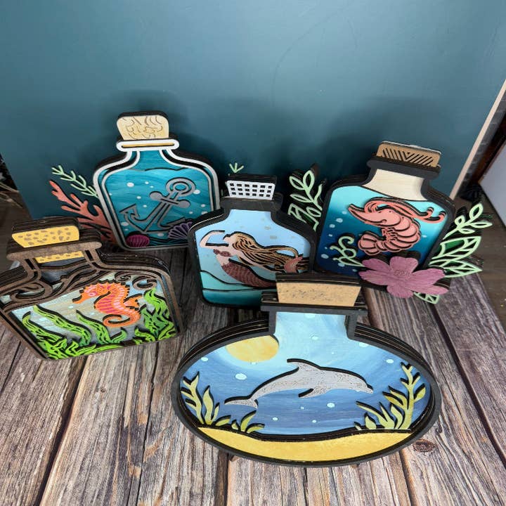 Vie marine dans une bouteille P013828 pour la vente par Paisley Grace Makery