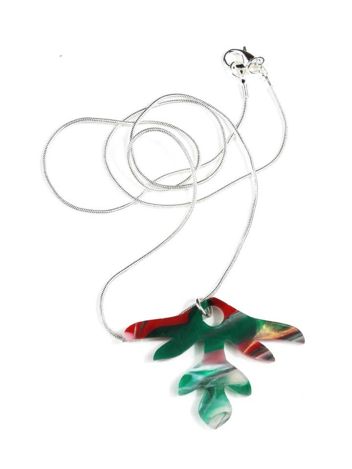 Red, green and white necklace for wholesale by Bizuwayne