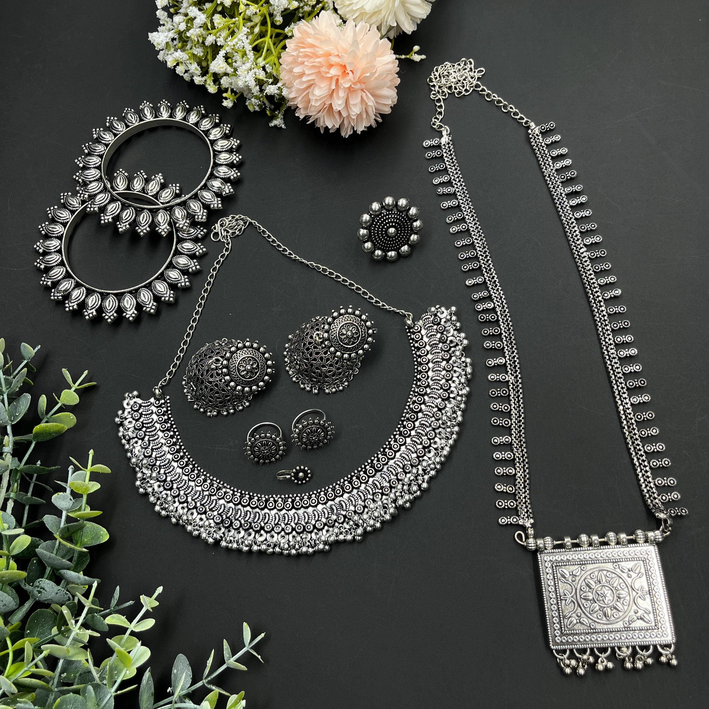 Vastrabhushan – Conjunto de joias por atacado – Conjunto de Joias Florais em Prata Oxidada com Acessórios0