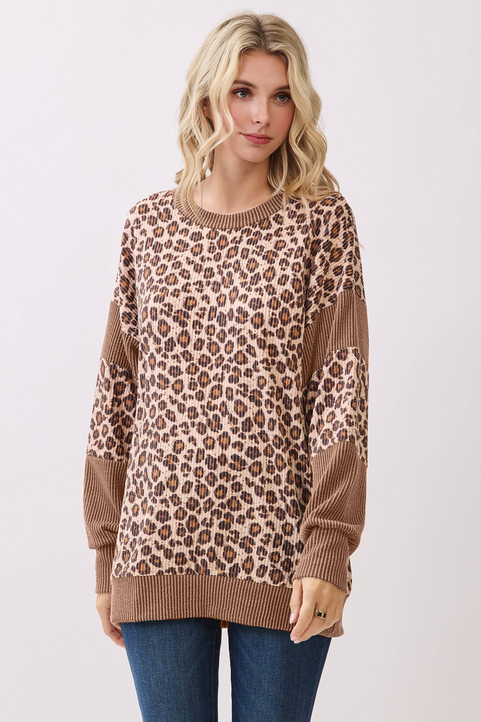 7th Ray - Wholesale Sweatshirt - Women's - Leopard print drop shoulder pullover sweatshirt T611611