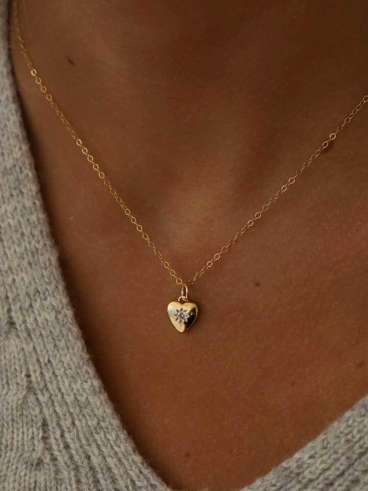 COLLIER CŒUR ASTRA pour la vente par Katie Waltman Jewelry