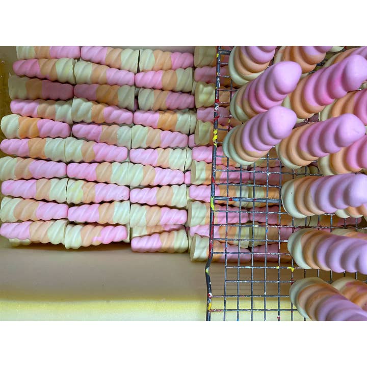 TWEE made for little hands - Wholesale Chalk - RAINBOW UNICORN HORN | HANDMADE SIDEWALK CHALK | BEST SELLER2