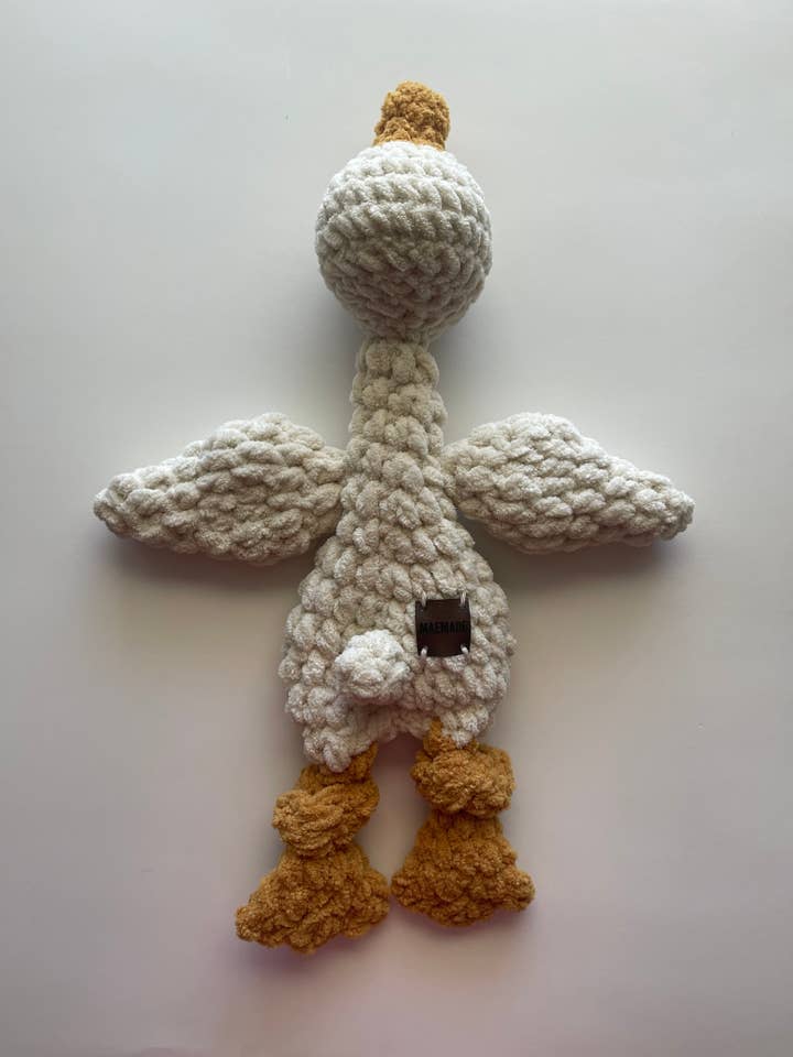MAEMADE COMPANY LIMITED - Wholesale Security/Cuddle Blanket - Baby - Crochet Goldie the Goose3