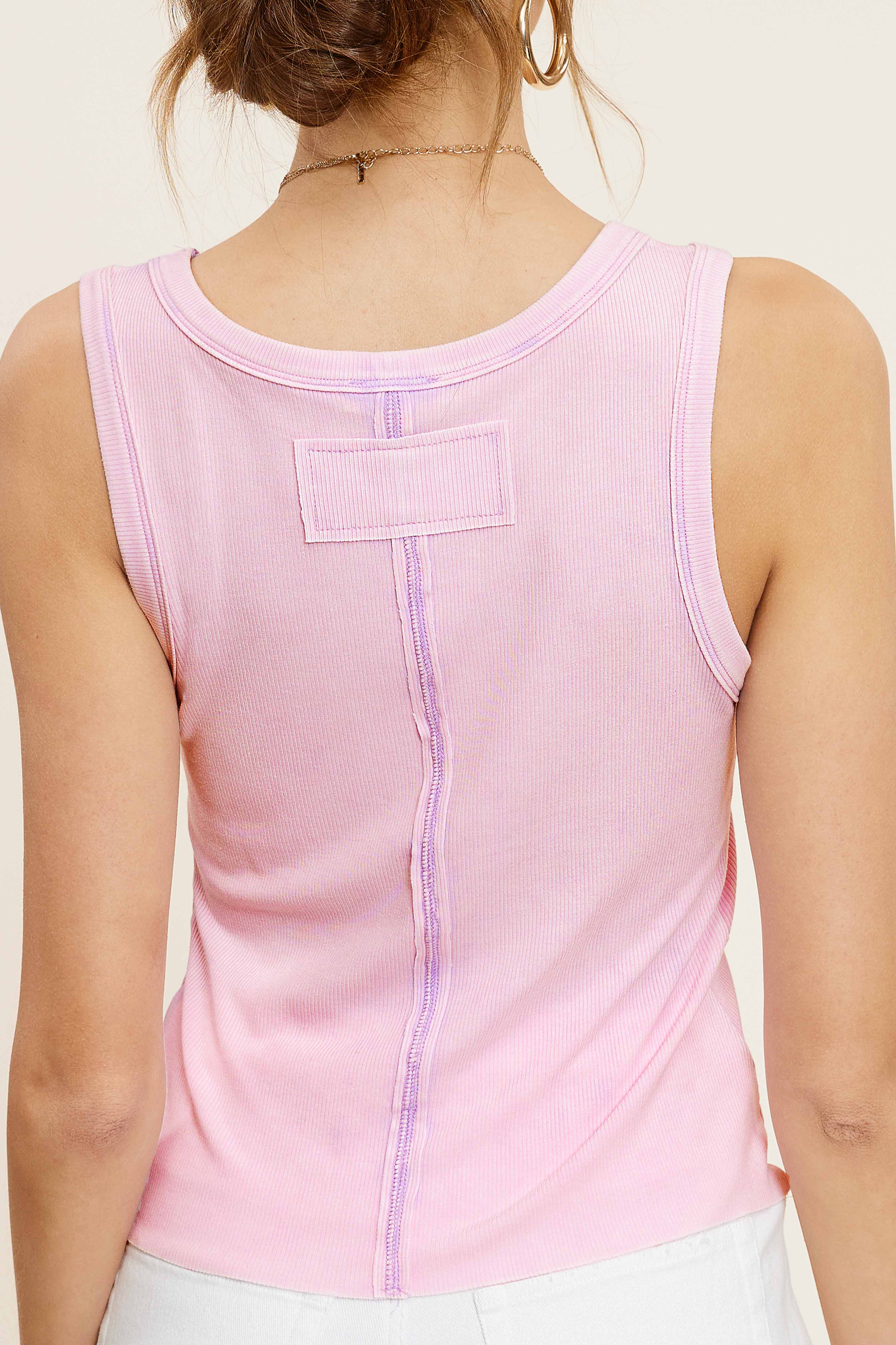 La Miel – wholesale Tank top – Women′s – HCT7694-Mineral Washed Back Patch Detail Breathable Tank Top20