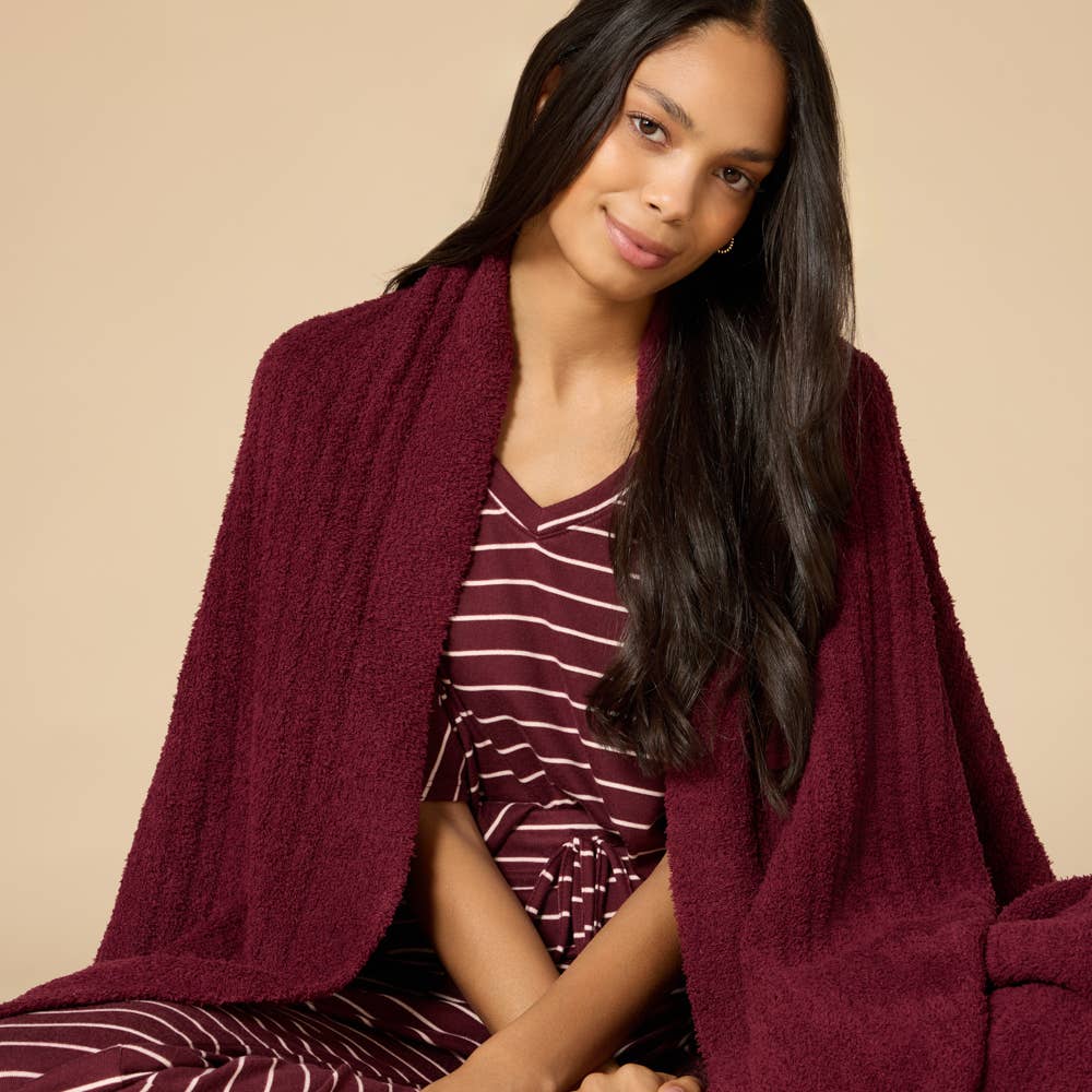 Softies – wholesale Throw blanket – Perfect Home Decor 50" x 70" Solid Rib Marshmallow Blanket3