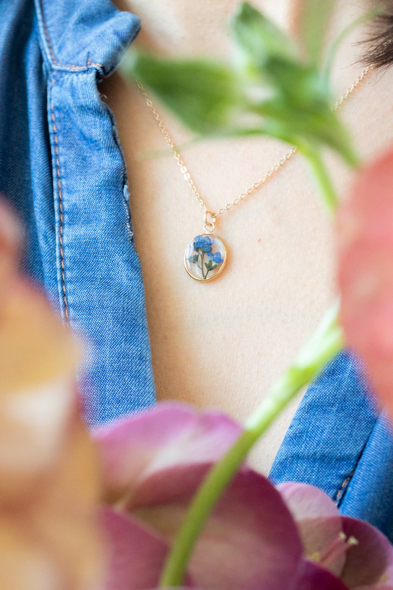 Emery and Opal - Vendita all'ingrosso Collana con ciondolo/pendaglio - Collana piccola Forget Me Not1