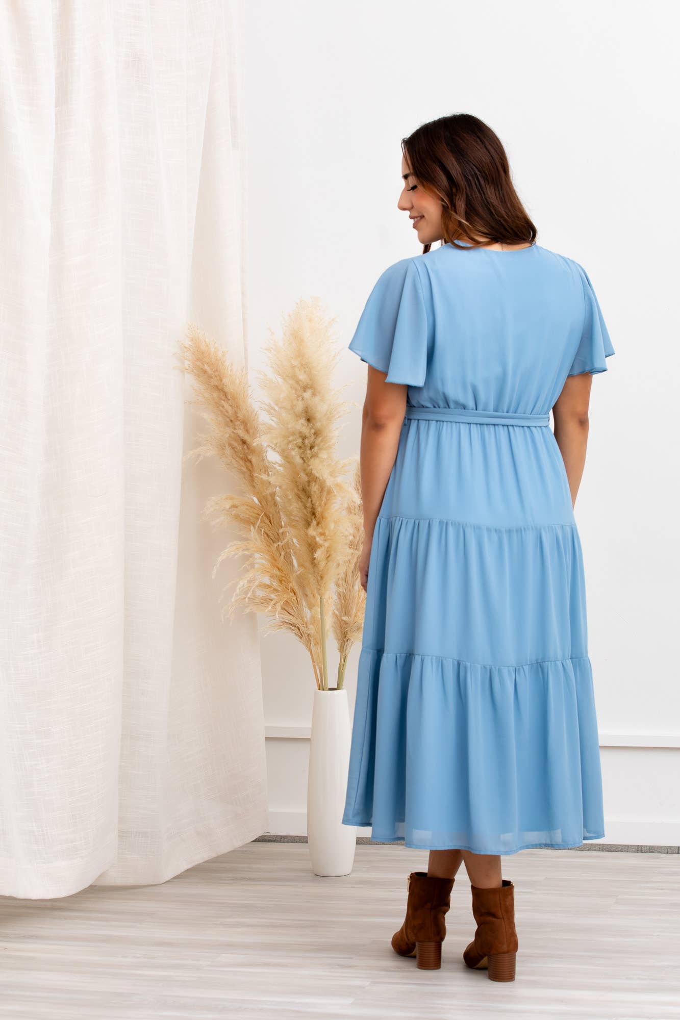 Peony Alley - Vendita all'ingrosso Vestito - Donna - Abito midi tinta unita color ambra14