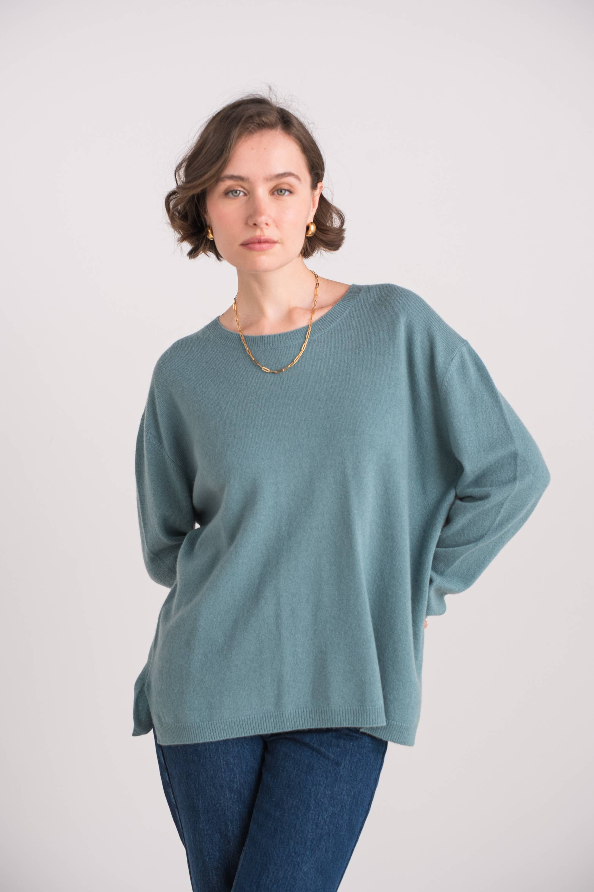 jw.atelier – Engroshandel Tunika - Dame – Træk 100% kashmir rund hals oversize6