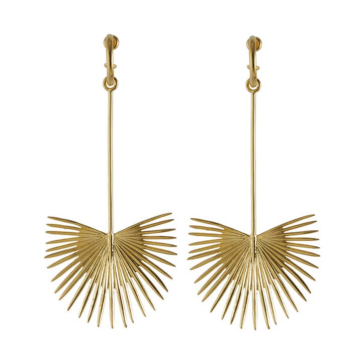 Orecchini Ishtar in oro per la vendita all'ingrosso da parte di Rachel Entwistle Jewellery