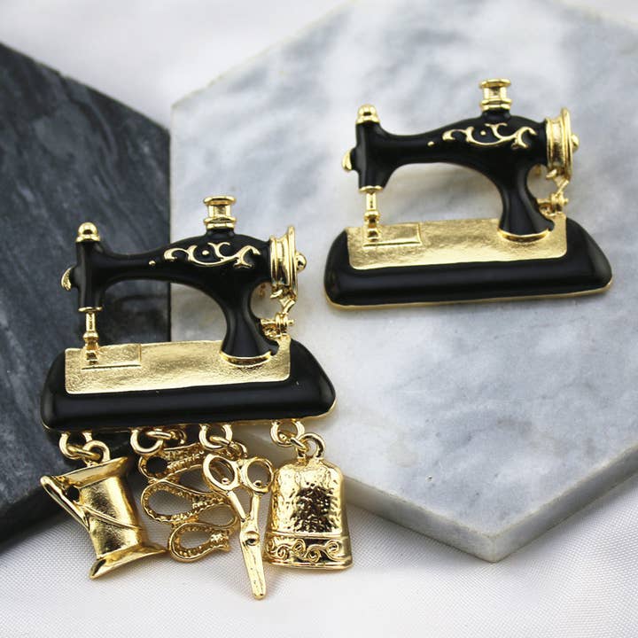 Broche Machine à Coudre Vintage, Broche Charmant Outil de Tailleur pour la vente par Tourtiwi