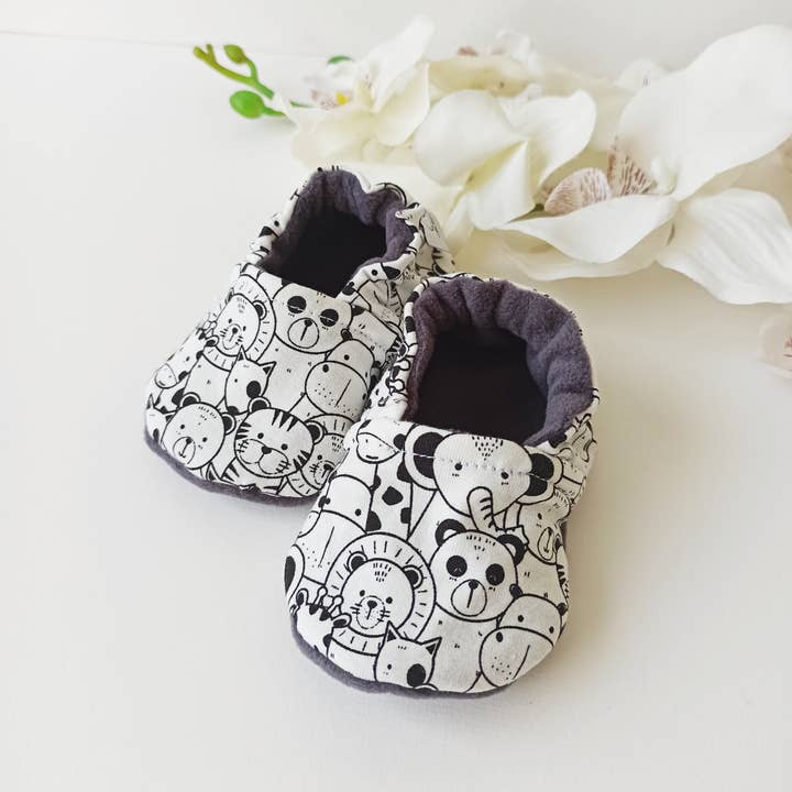 Stivaletti Baby - Hide and Seek Bianco per la vendita all'ingrosso da parte di Little Miss Tomatoes