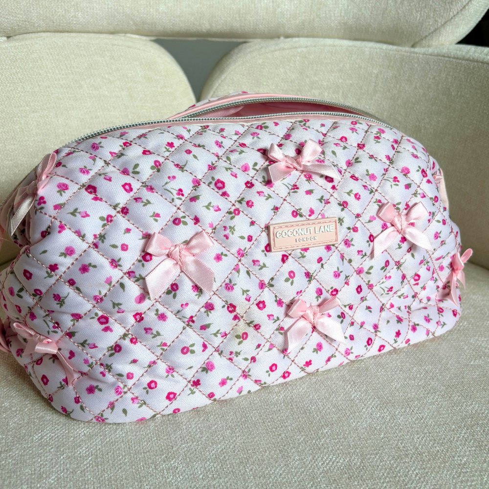 Coconut Lane - Vente Trousses de maquillage/cosmétique - Pochette Magic Lifestyle - Fleurs aquarellées roses matelassées9