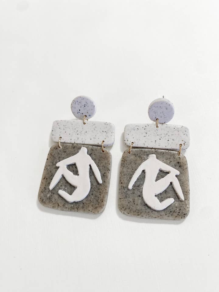 Boucle d'oreille inspirée du nu bleu Henri Matisse pour la vente par Hello Eana