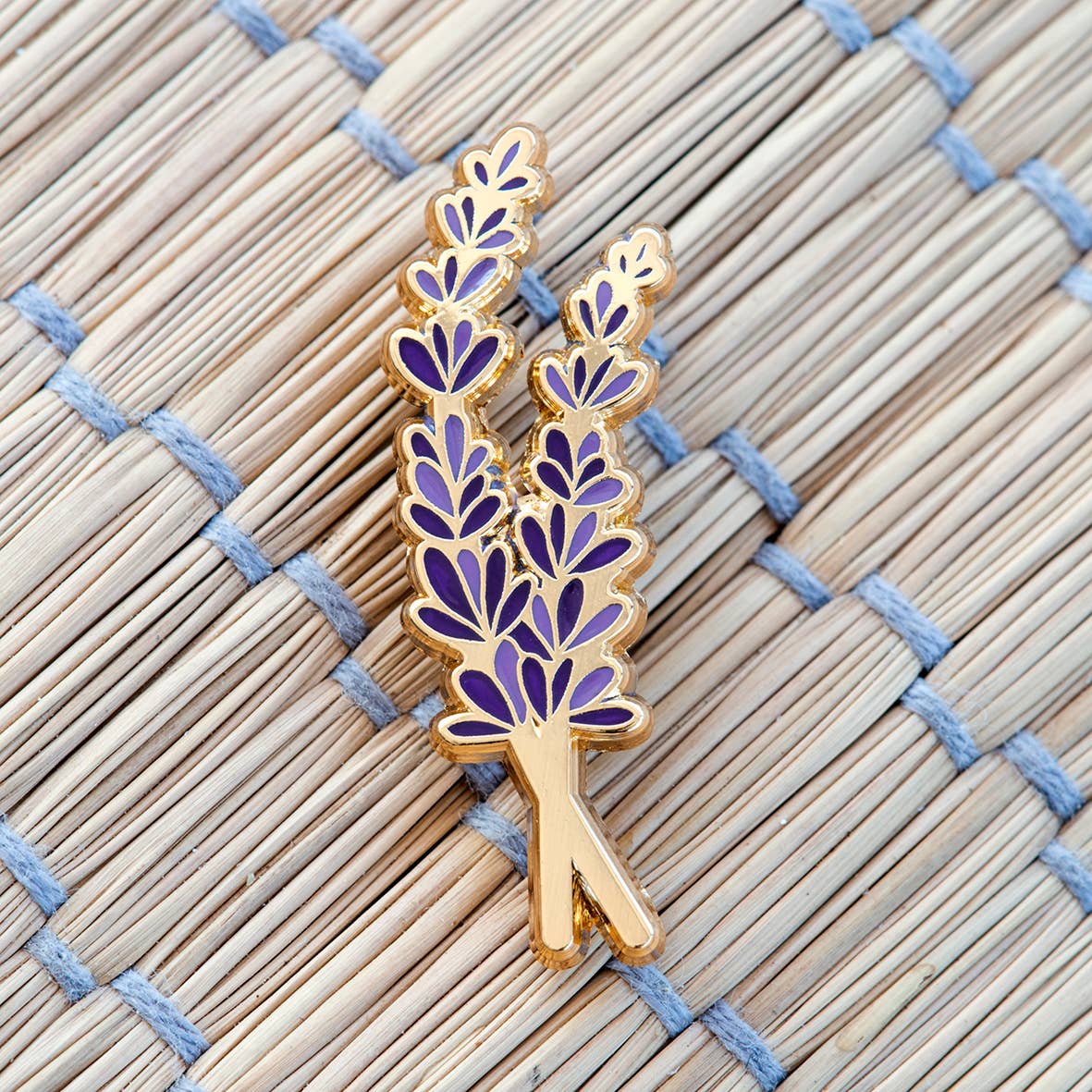 Plant Scouts - Vente Épinglettes/boutons - Épinglette en émail à fleur de lavande | Épinglette de mariage2