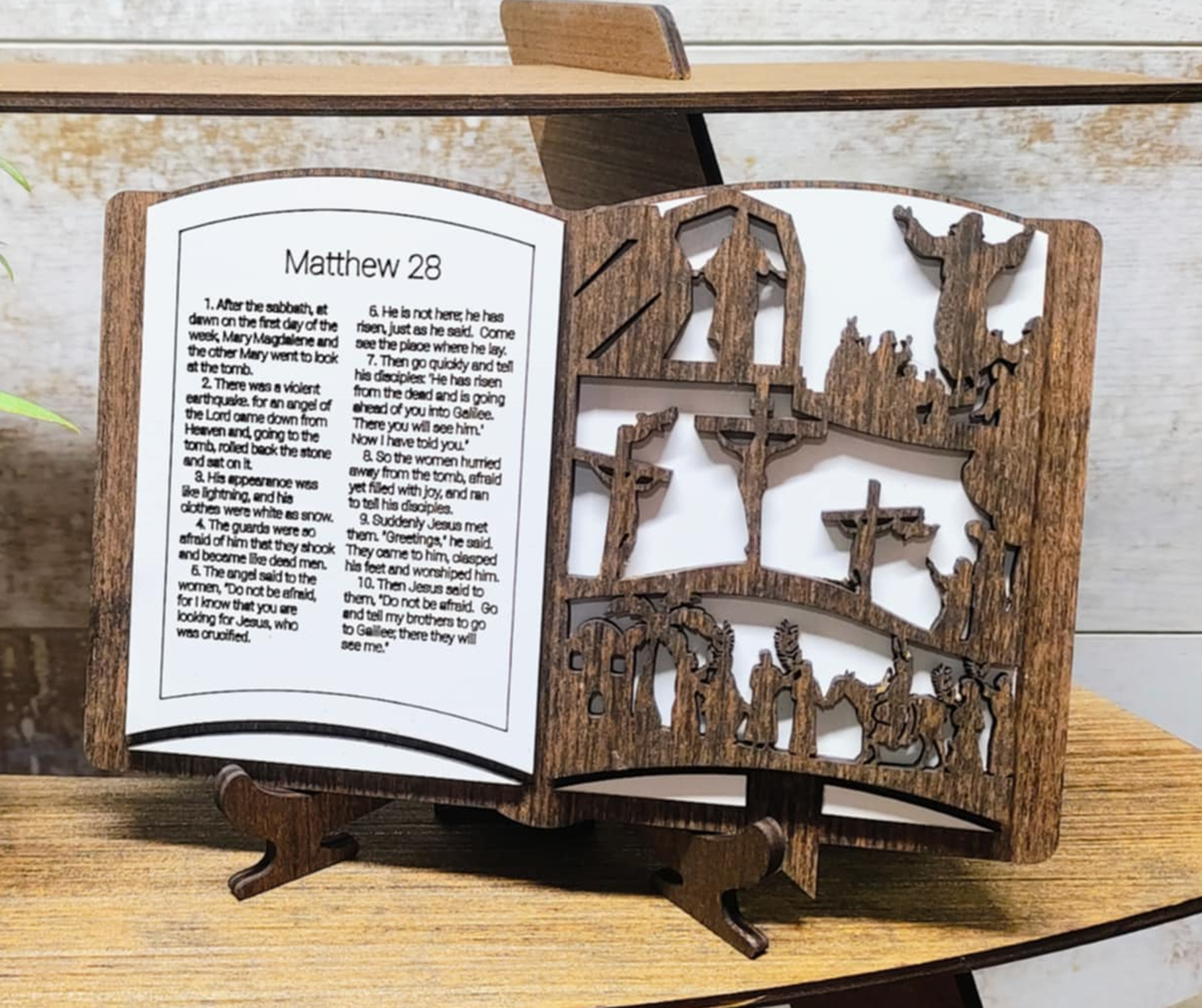 Heartland Decor - Wholesale Desk/Tabletop Sign - Mathew 28 He is Risen Desk/Shelf Decoration with Stand9