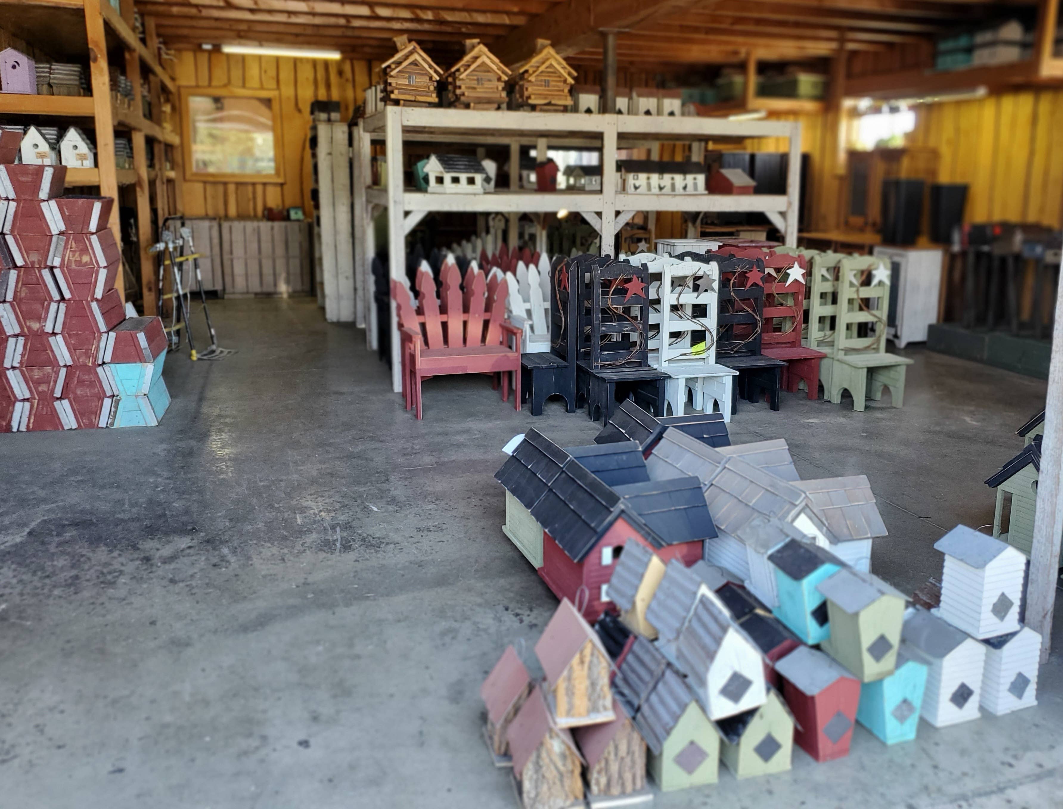 Flying Heart Threads - Wholesale Bird House - Rustic Reclaimed Wood and Corrugated Metal Wren House (SM11)8