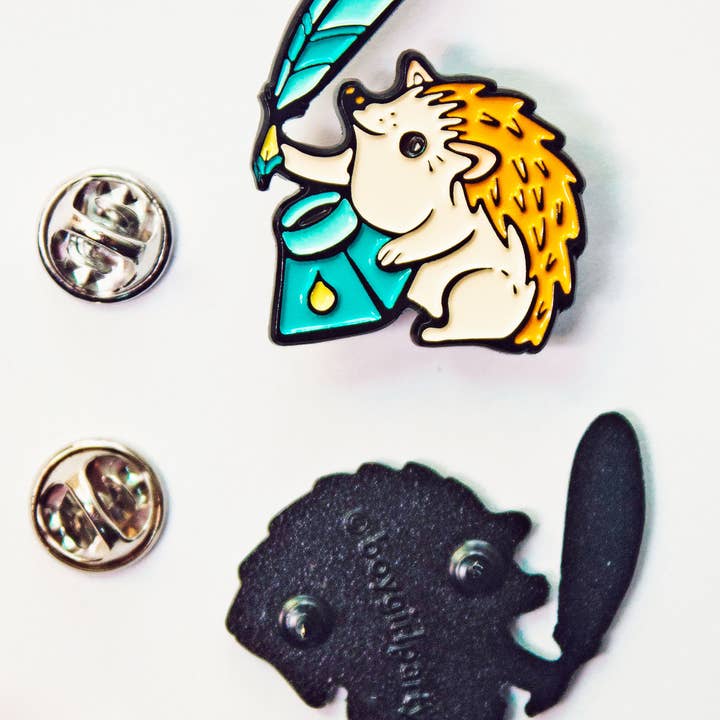Boygirlparty - Wholesale Lapel Pin/Button - Hedgehog Quill Pen and Ink Enamel Pin — Calligrapher Gift1