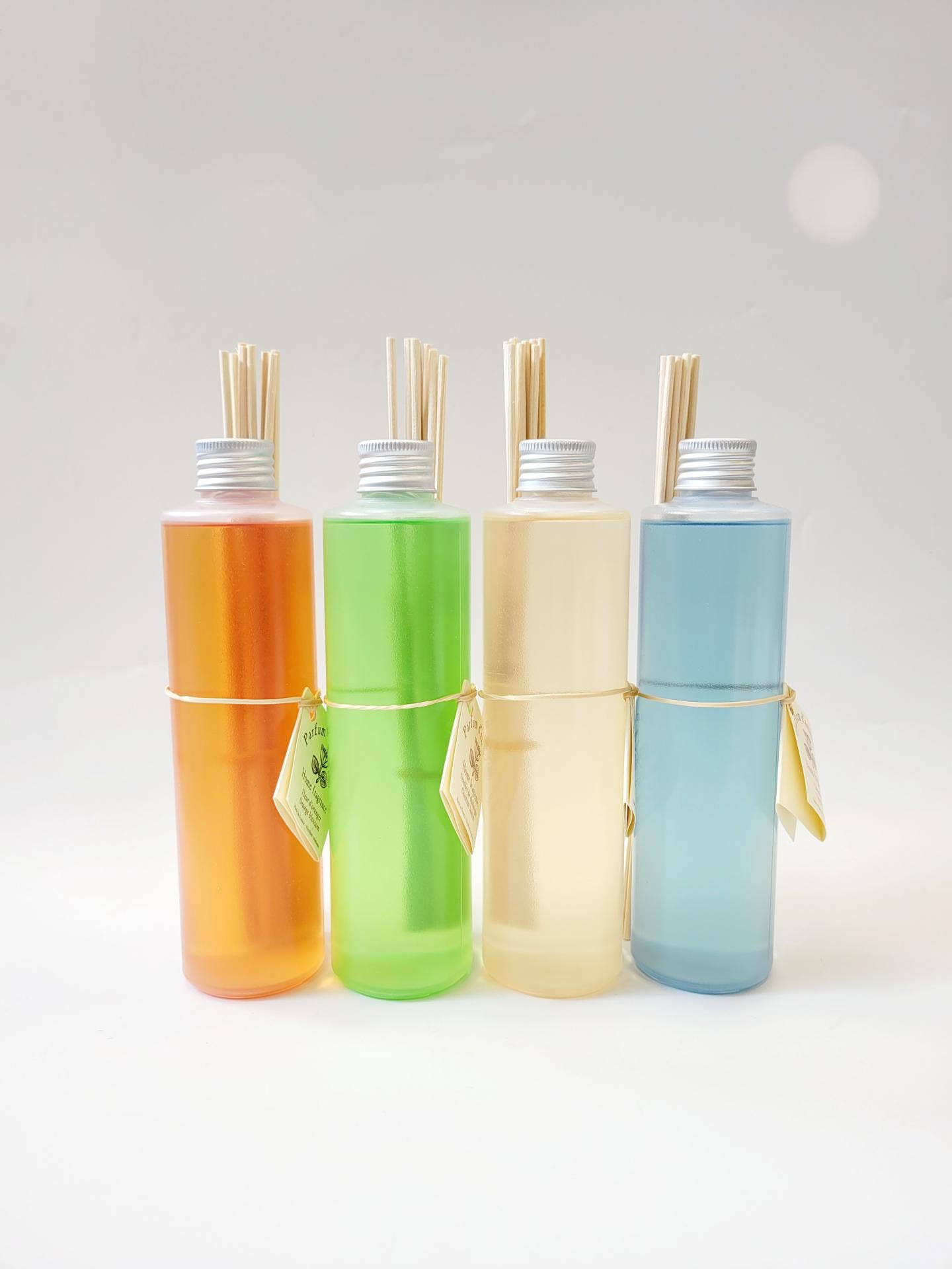La Belle France - Vente Diffuseur à tiges - Recharge pour diffuseurs de parfum d'intérieur 250 ml (8,50 floz)