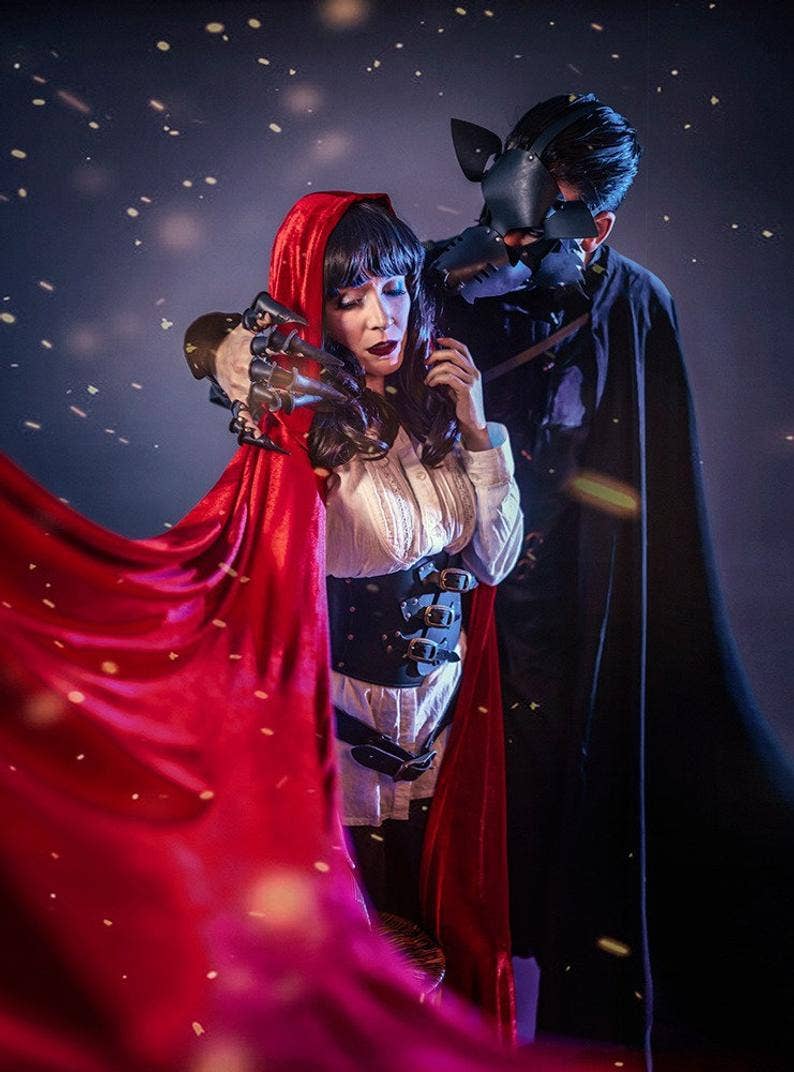 Outcast Props - Wholesale Costume - Unisex - Leather Armoured claw4