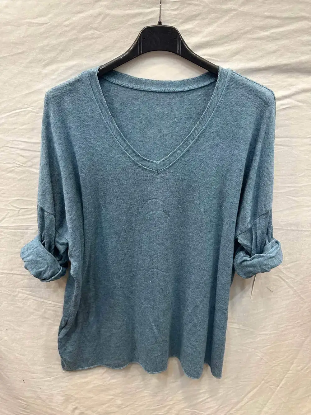 Mimi & Gogo – wholesale Pullovertröja - Dam – Grundläggande V-ringad topp @6337_PulVVFente9