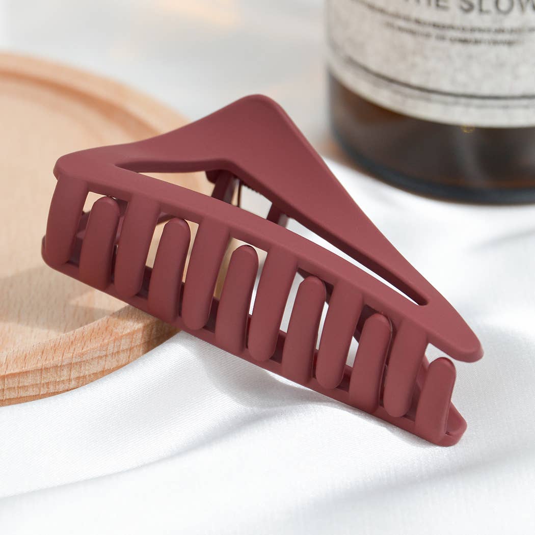 SoapElenGlen - Wholesale Hair Clip - Women's - French Geometric Hollow Triangle Hair Claw Clip8