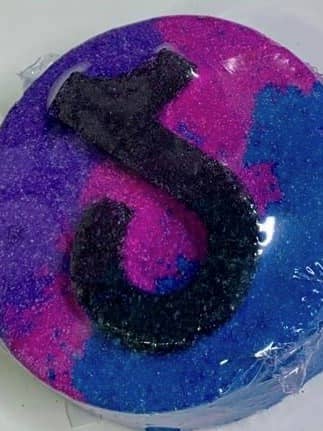 Bombe de bain Toktik pour la vente par Soaps n Dreams