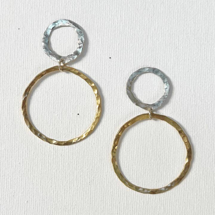 Sol Dangles för wholesale av Fields and Seas